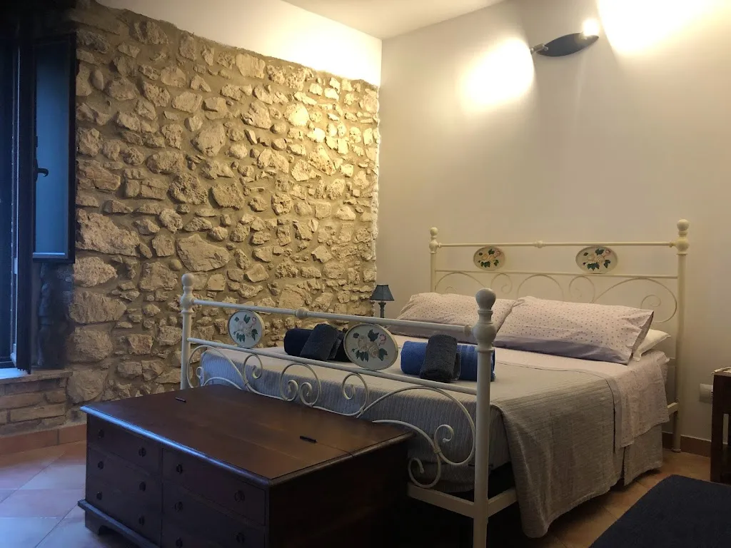 Bed and Breakfast Il Minotauro_Vittorito_slider_image_2