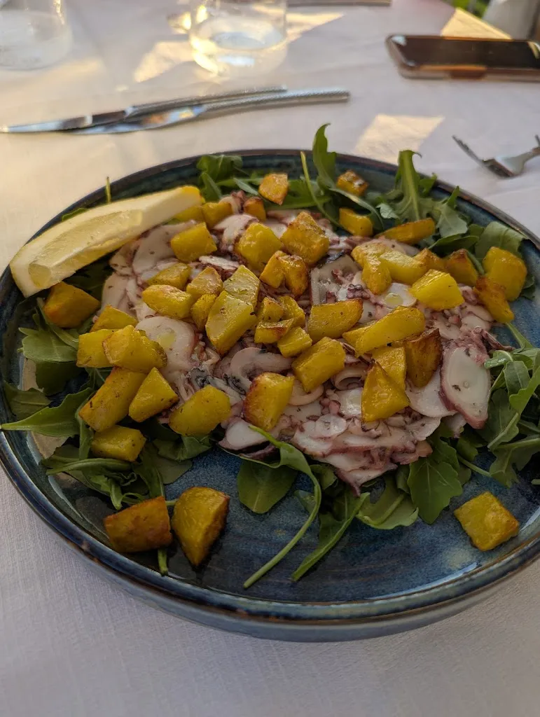 Enzo Chiaramonte_L'Isola Restaurant_Le Forna_review