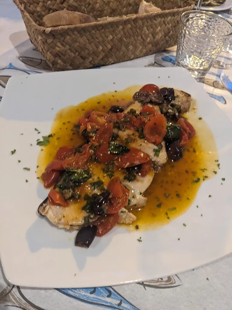 Sean Cody_Tartaruga Pub_Le Forna_review