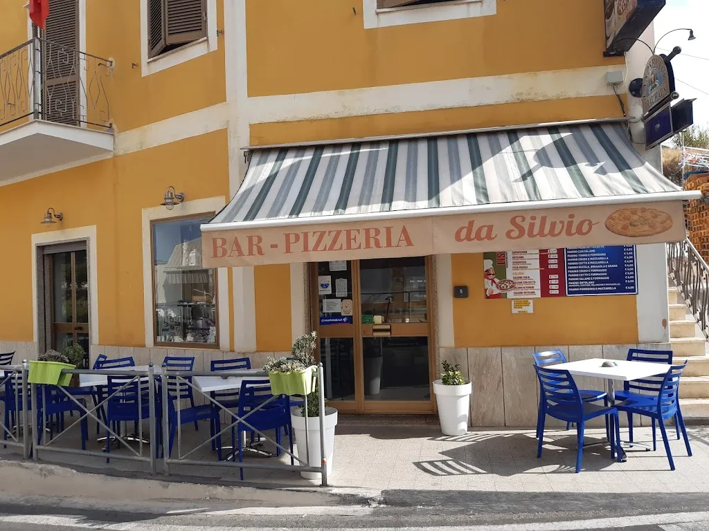 Pizzeria bar Nuovo Da Silvio_Le Forna_slider_image_1