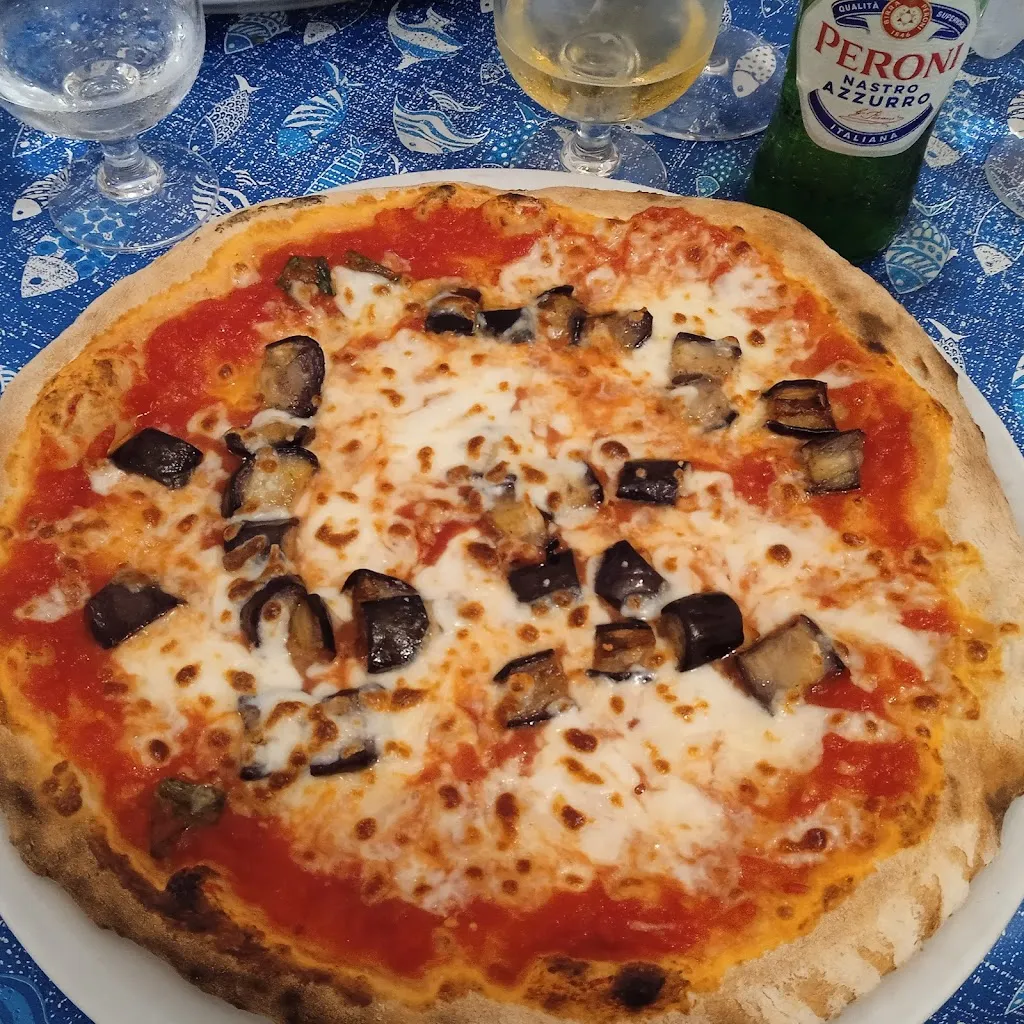 Il Maestrale Pizzeria da Maurizio_Le Forna_slider_image_3