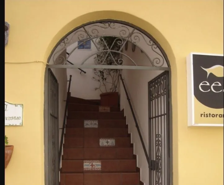 Ristorante EEA restaurant in Le Forna