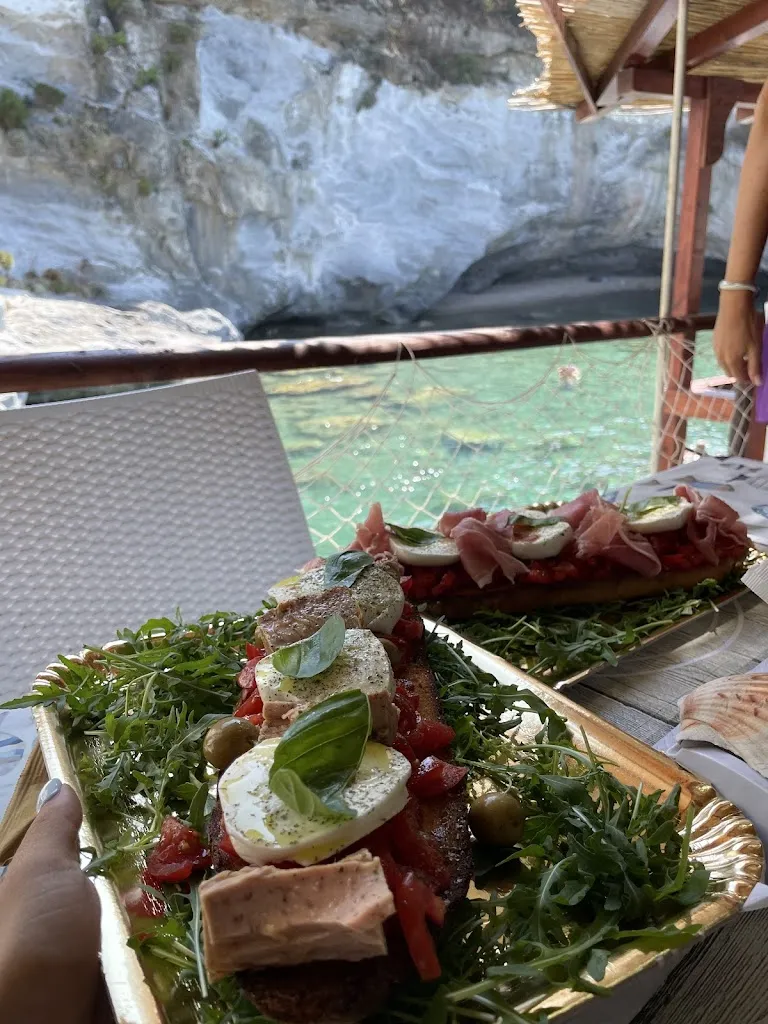 Menu_Bar Nautilus_Le Forna_immagine_4