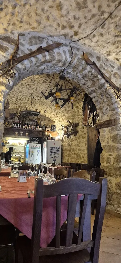 Ristorante Da Mauro_Villetta Barrea_slider_image_3