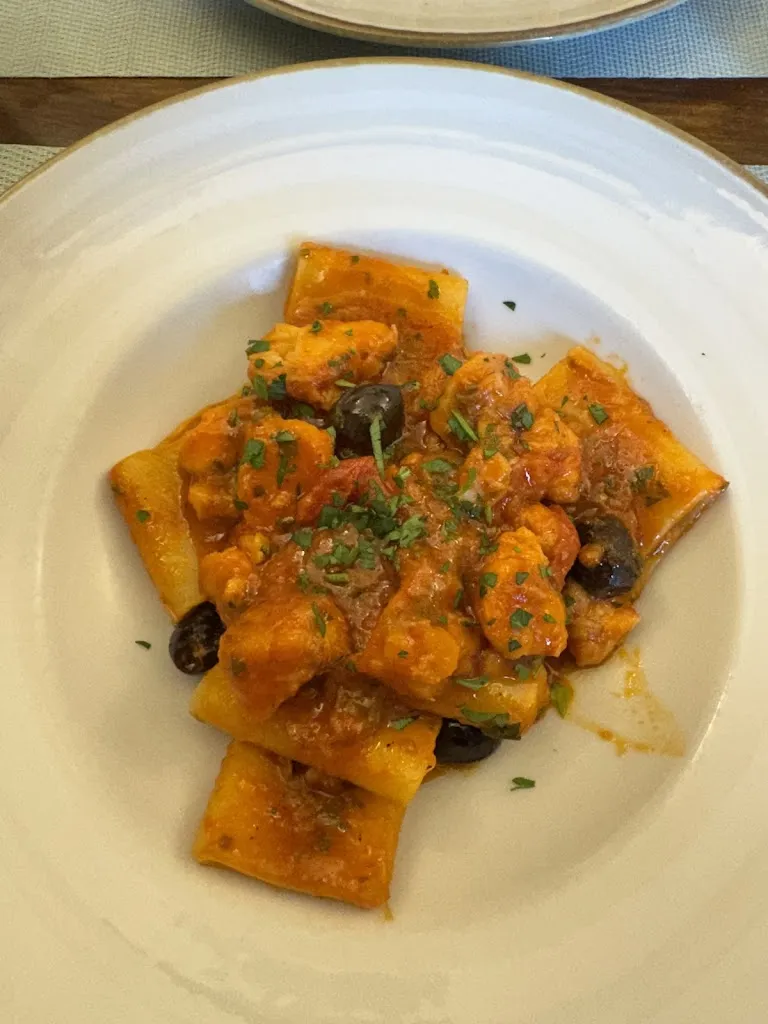 Gianluca Di Febo_Buco Divino Ponza_Le Forna_review