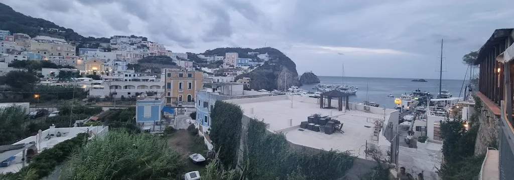 Luigi Fiorentino_La Pazzaria_Le Forna_review