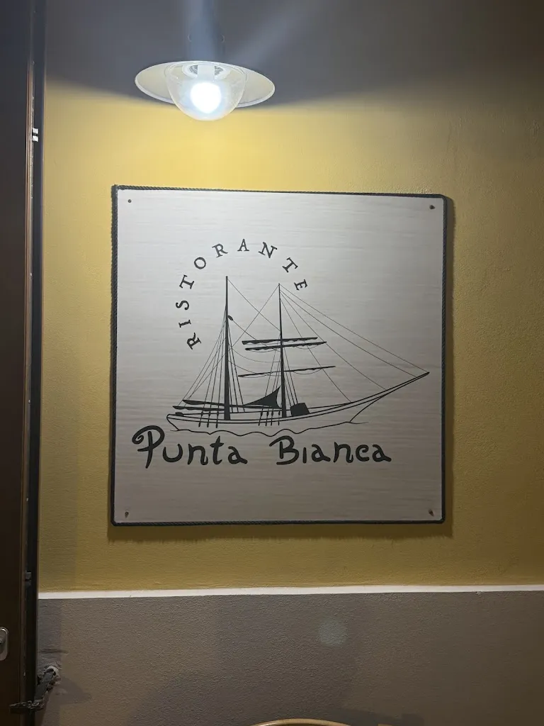 Andrew Rhoda_Ristorante Punta Bianca_Le Forna_review