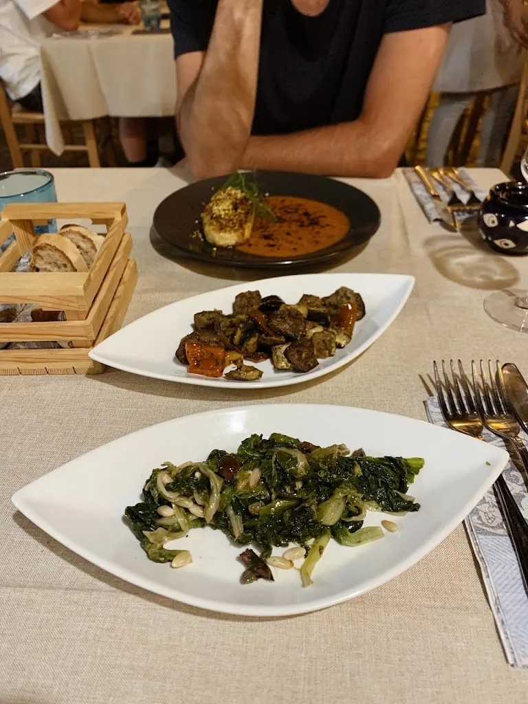paula_Ristorante Punta Bianca_Le Forna_review