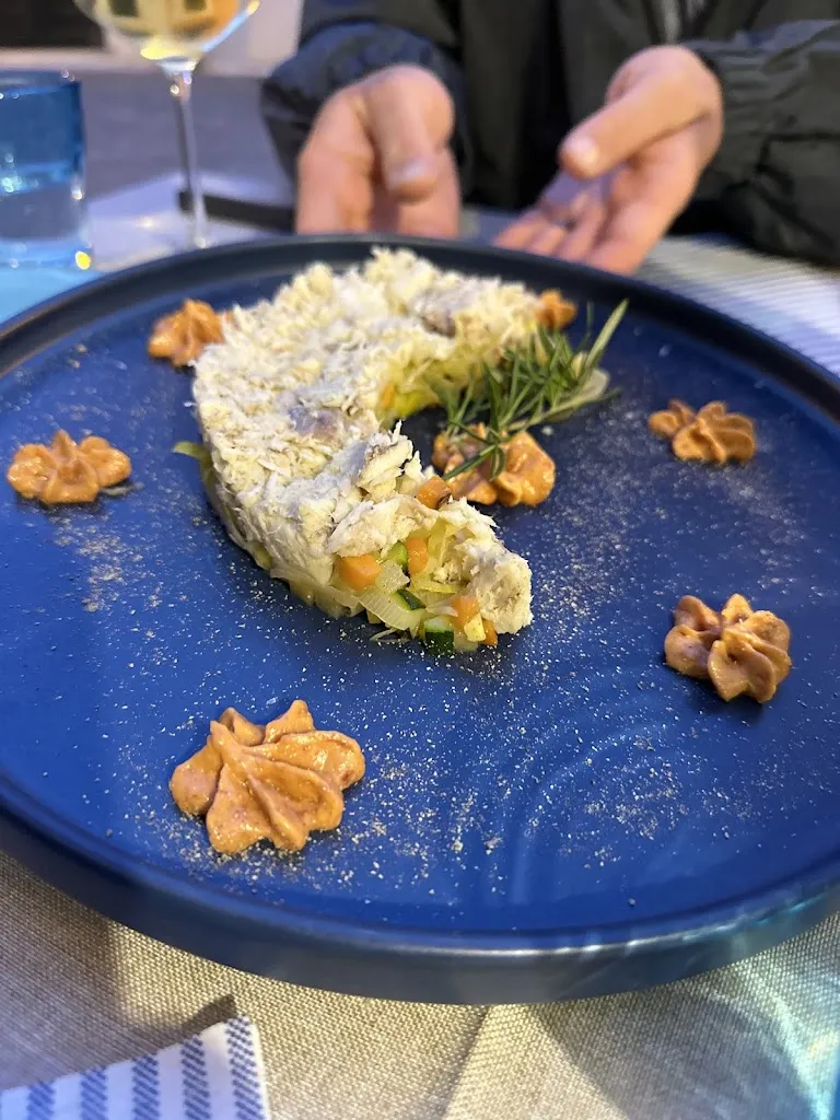 Alison Veilleux_Ristorante Punta Bianca_Le Forna_review