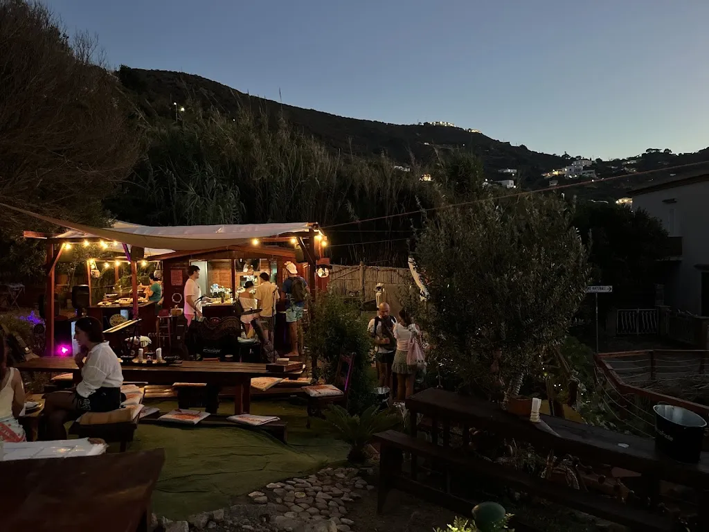 Martina Lazzarotto_Pontino_Le Forna_review