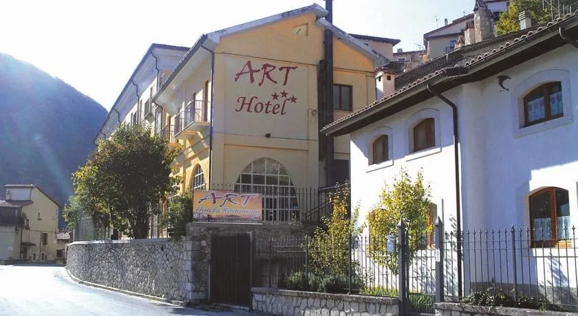 Art Hotel Villetta Barrea restaurant in Villetta Barrea