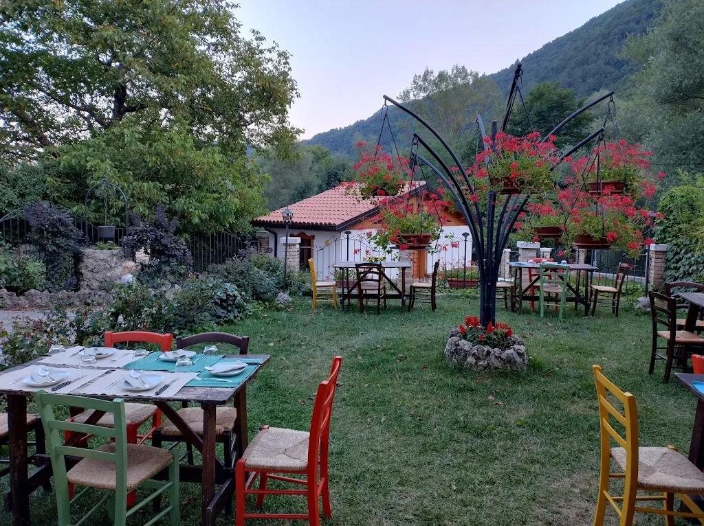 Pizzeria Il Giardino Del Sangro restaurant in Villetta Barrea