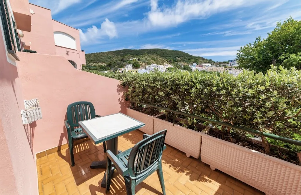 Albergo Le Querce - Ristorante restaurant in Le Forna