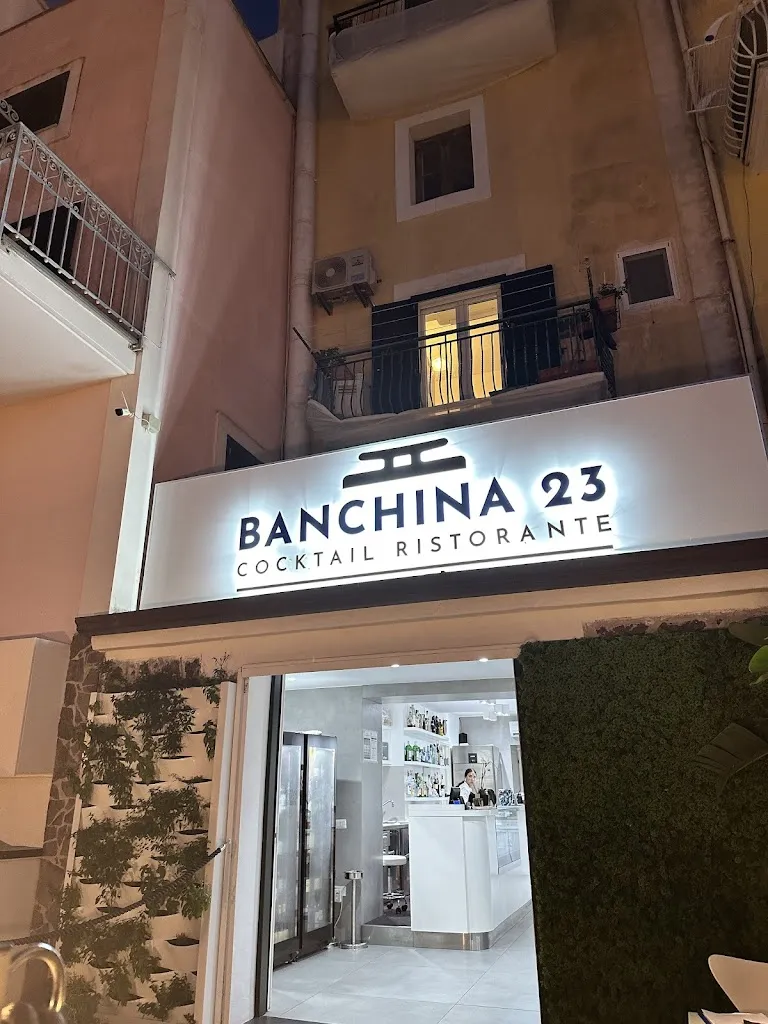 Banchina 23 restaurant in Le Forna