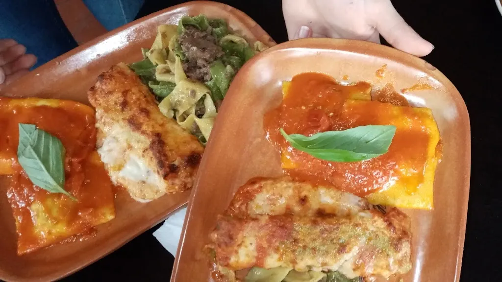 Trattoria Marco & Sonia_Mandela_slider_image_3