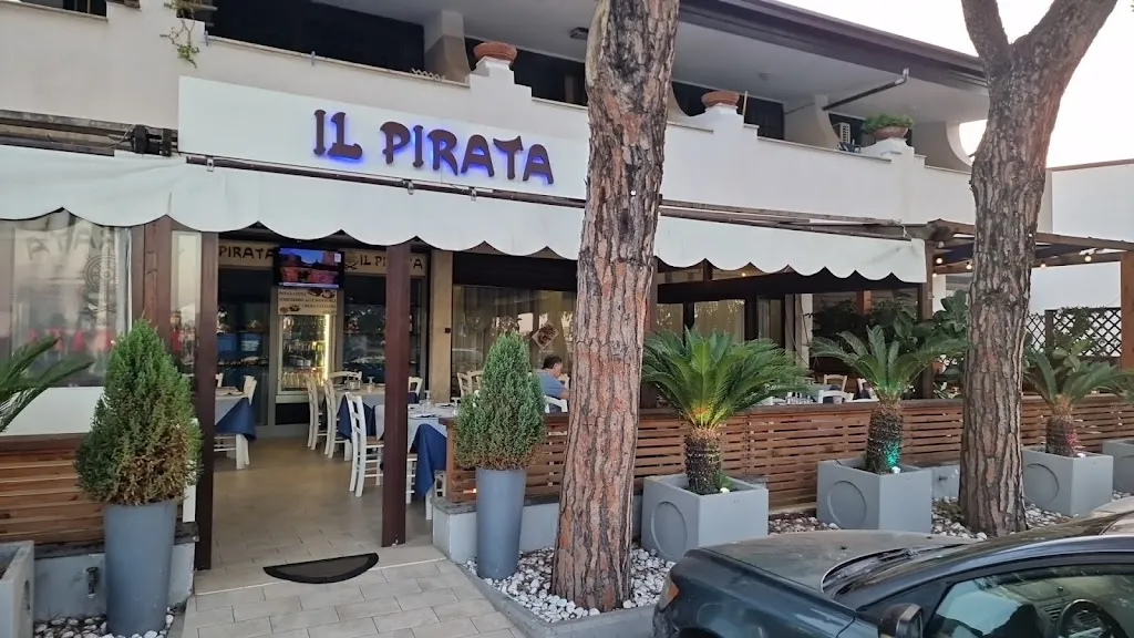 Paparella Il Pirata_Marina di Ardea-Tor San Lorenzo_slider_image_1