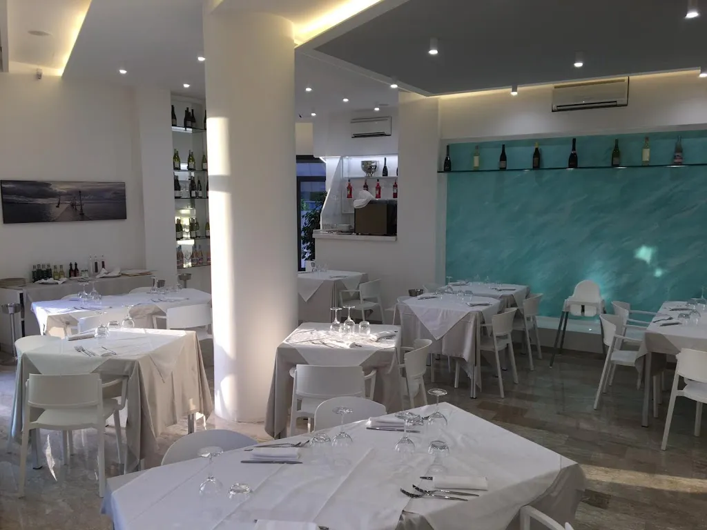AMARE restaurant in Marina San Nicola