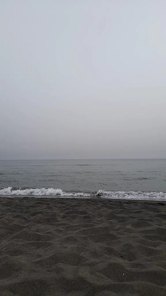 John Sester, LC_Mini Beach_Marina San Nicola_review