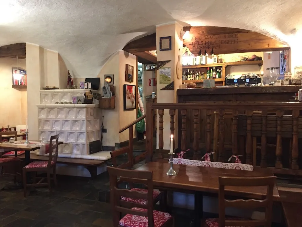 Federico Bosisio_Le Cadran Solaire_Antagnod_review