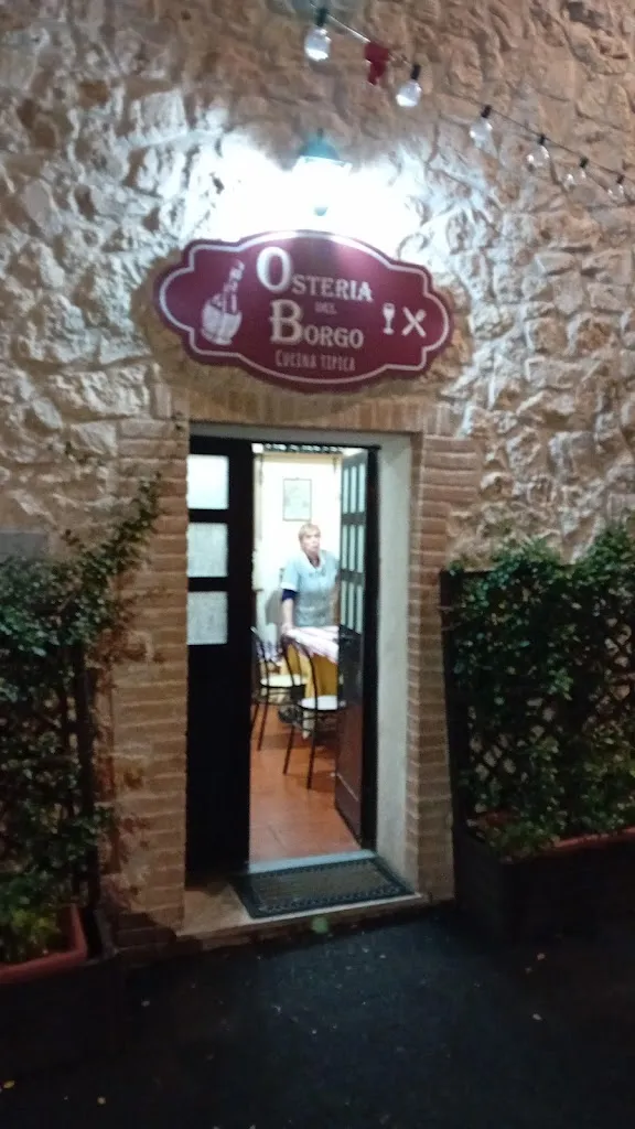 Osteria del borgo restaurant in Mompeo