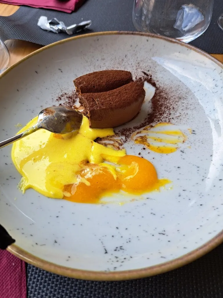 Francesca Giordano_Coccio e Calici_Monte Caminetto_review