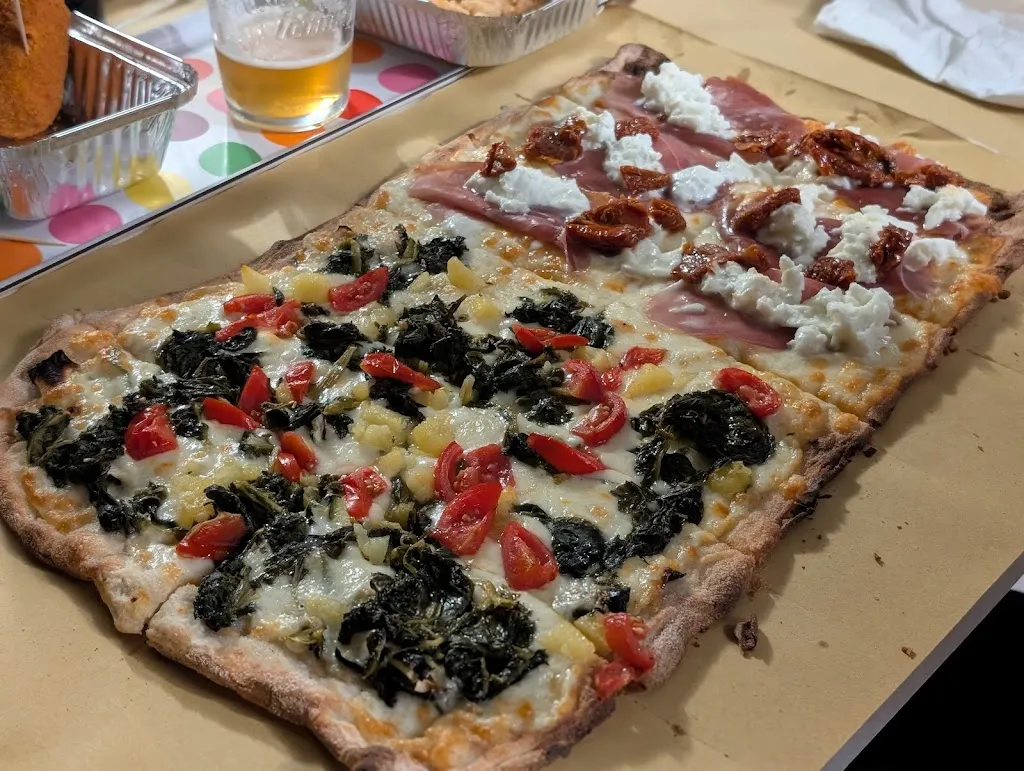 Bar Pizzeria La Torre Di Piras Cristina_Montalto di Castro_slider_image_3