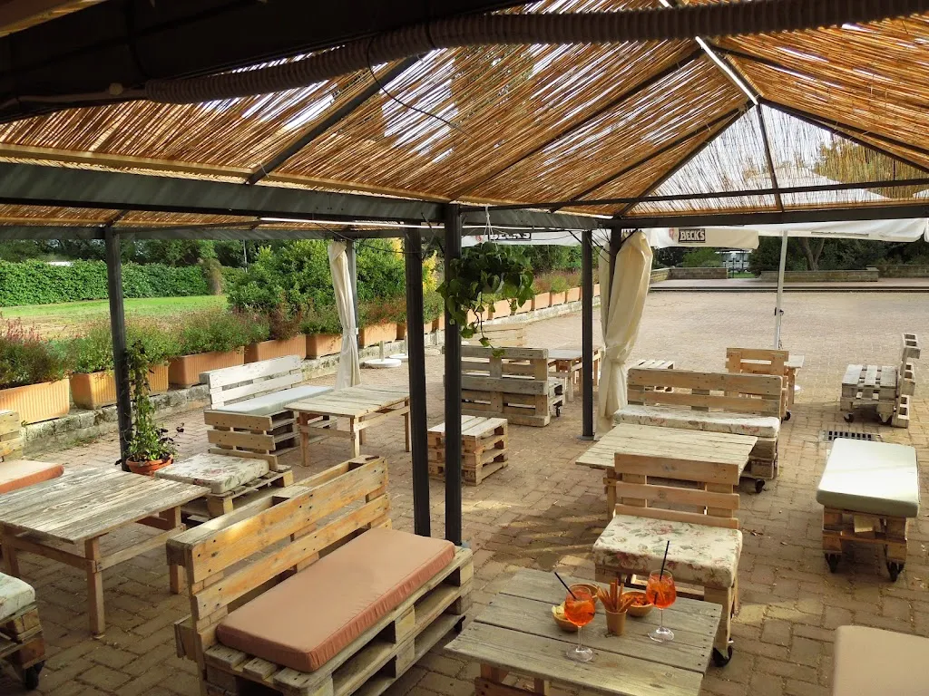 La Piazzetta Torre di Maremma restaurant in Montalto di Castro