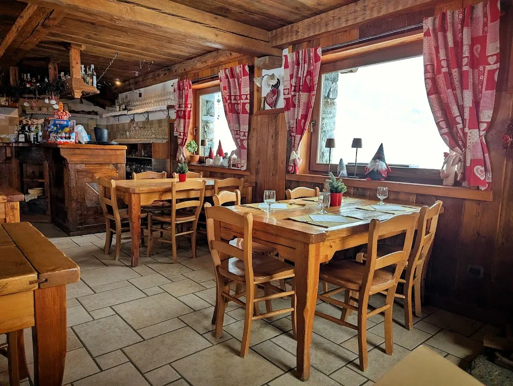 La Maison du Braconnier restaurant in Antagnod
