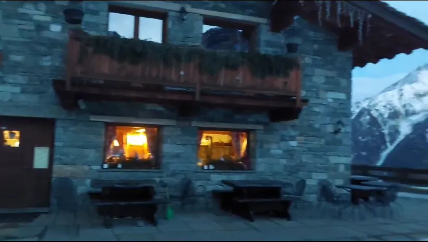 La Maison du Braconnier_Antagnod_slider_image_2