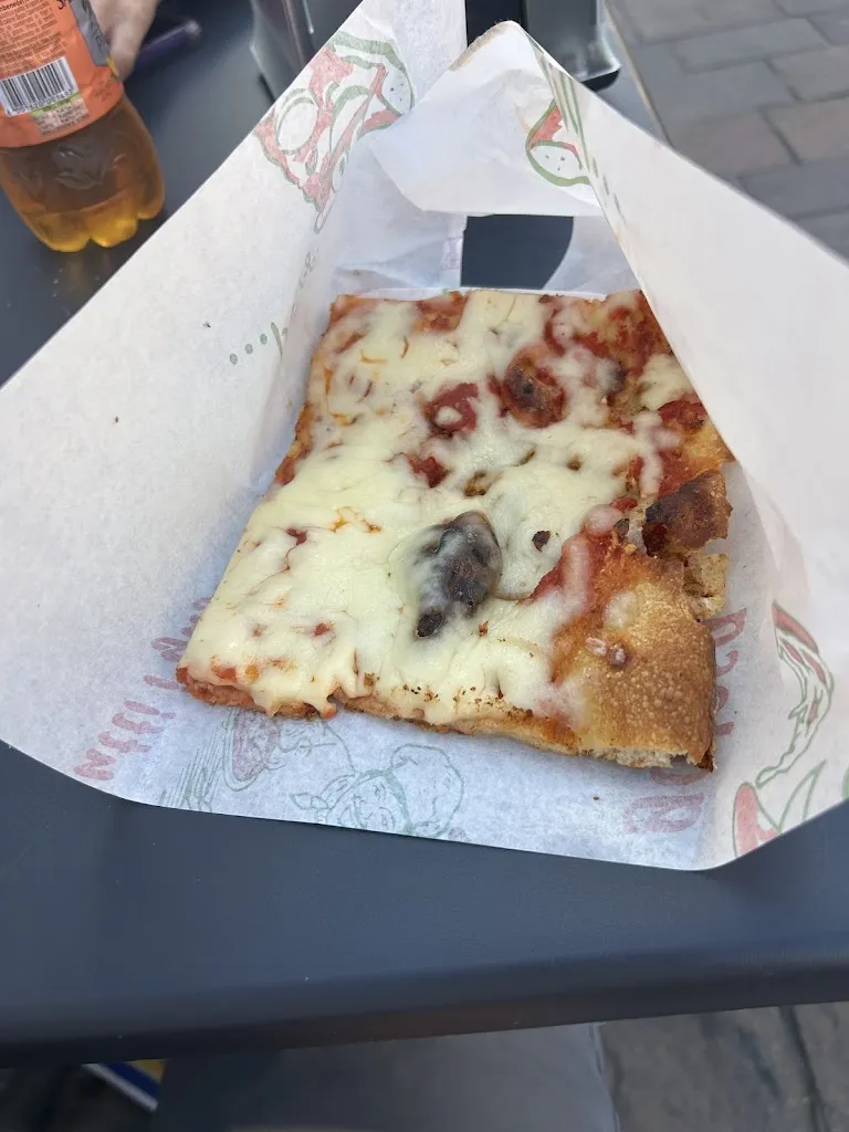 Brandon Lucante_Pizzeria Rustica Di Mencarani Riccardo_Montalto di Castro_review