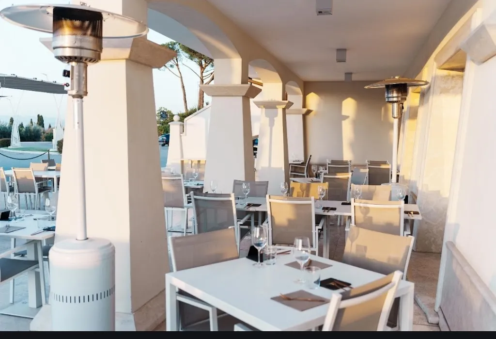 Poggio le Volpi Enoteca Wine & Food_Monte Porzio Catone_slider_image_1