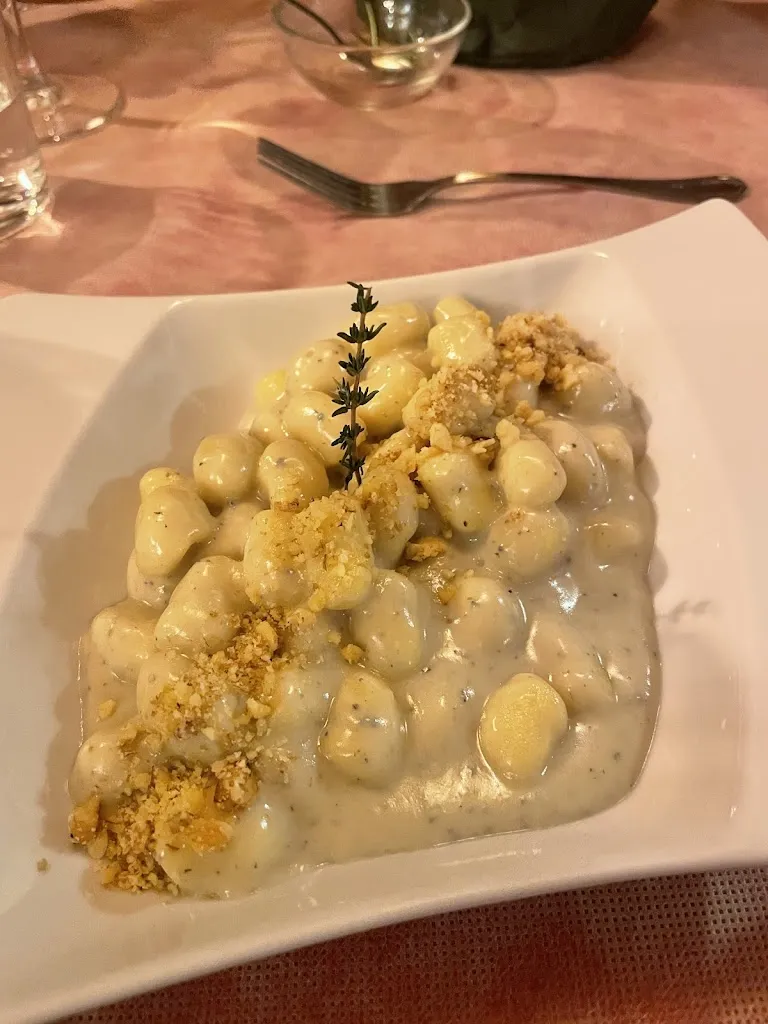 Víctor RP_Osteria Pan et Vin_Antey-Saint-Andrè_review