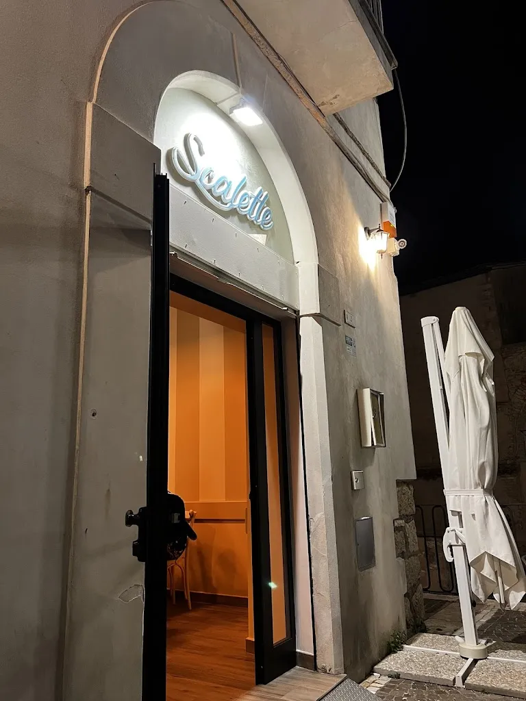 gabriella visco_Alle Scalette_Minturno_review