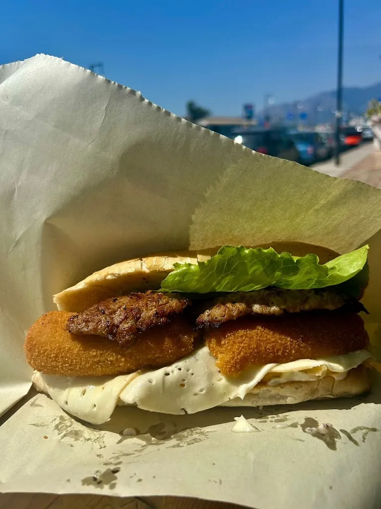 Luigi Teddy Salvati_Bar Paninoteca Estasy_Minturno_review