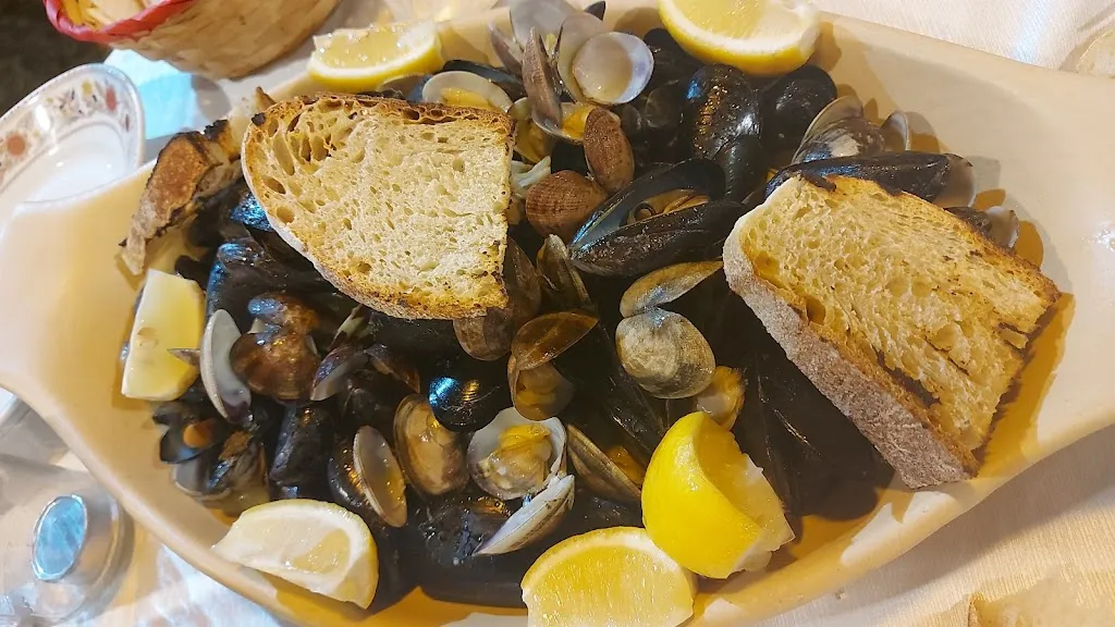 Menü_Pizzeria Ristorante Piccolo Borgo_Minturno_Bild_7