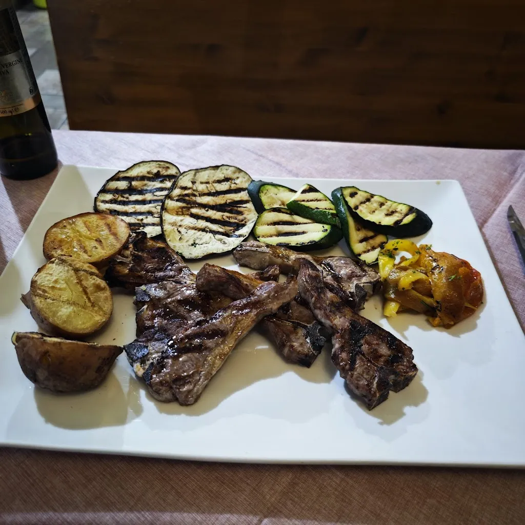 Necula Bogdan_Le Sapin Rouge_Antey-Saint-Andrè_review