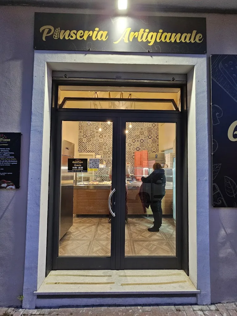 GustoPinsa Minturno restaurant in Minturno