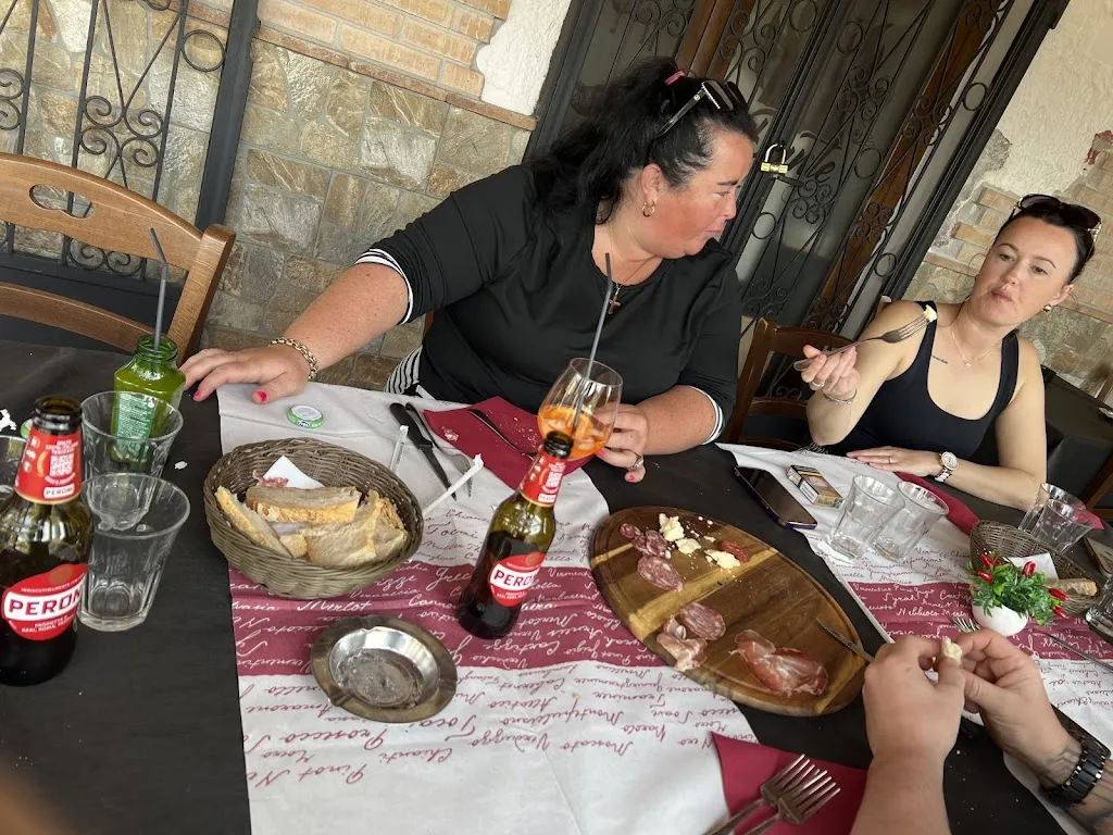 Robert Acatrinei_Osteria Zio Dante_Minturno_review