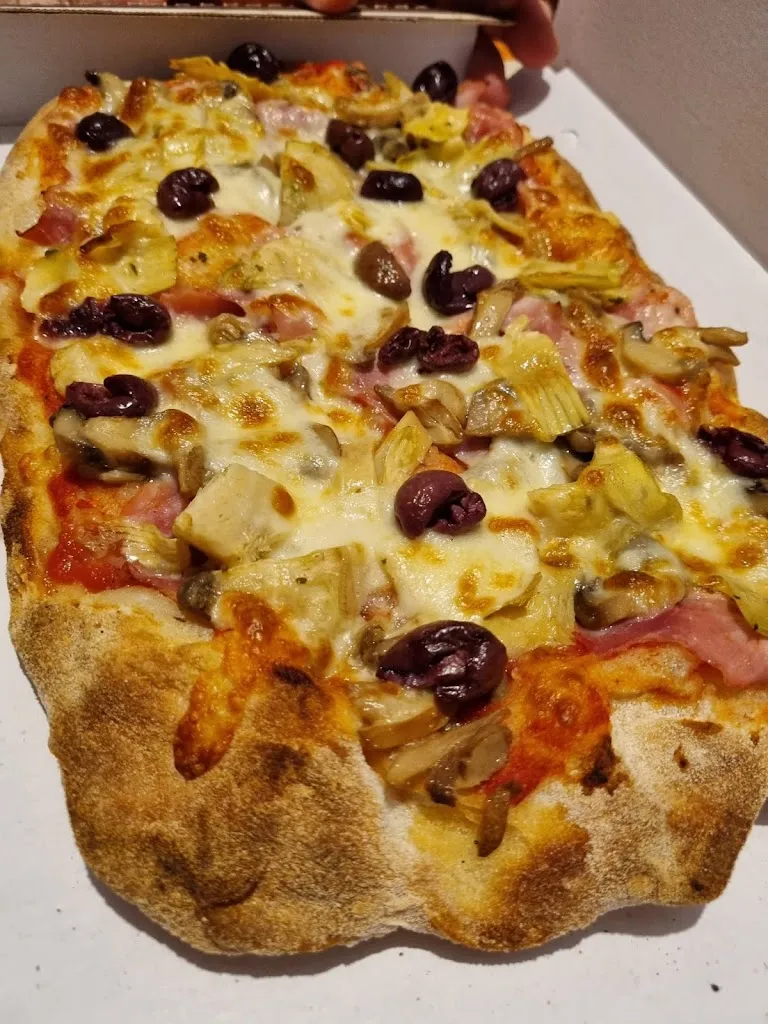 Scauri Pinsa_Minturno_slider_image_3