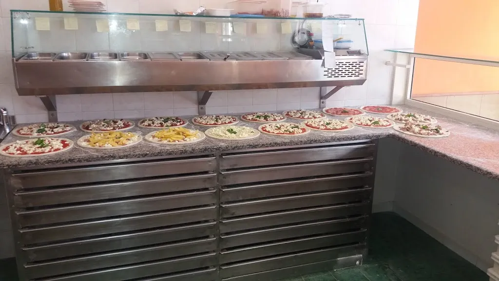 Pizzeria da gianni restaurant in Minturno