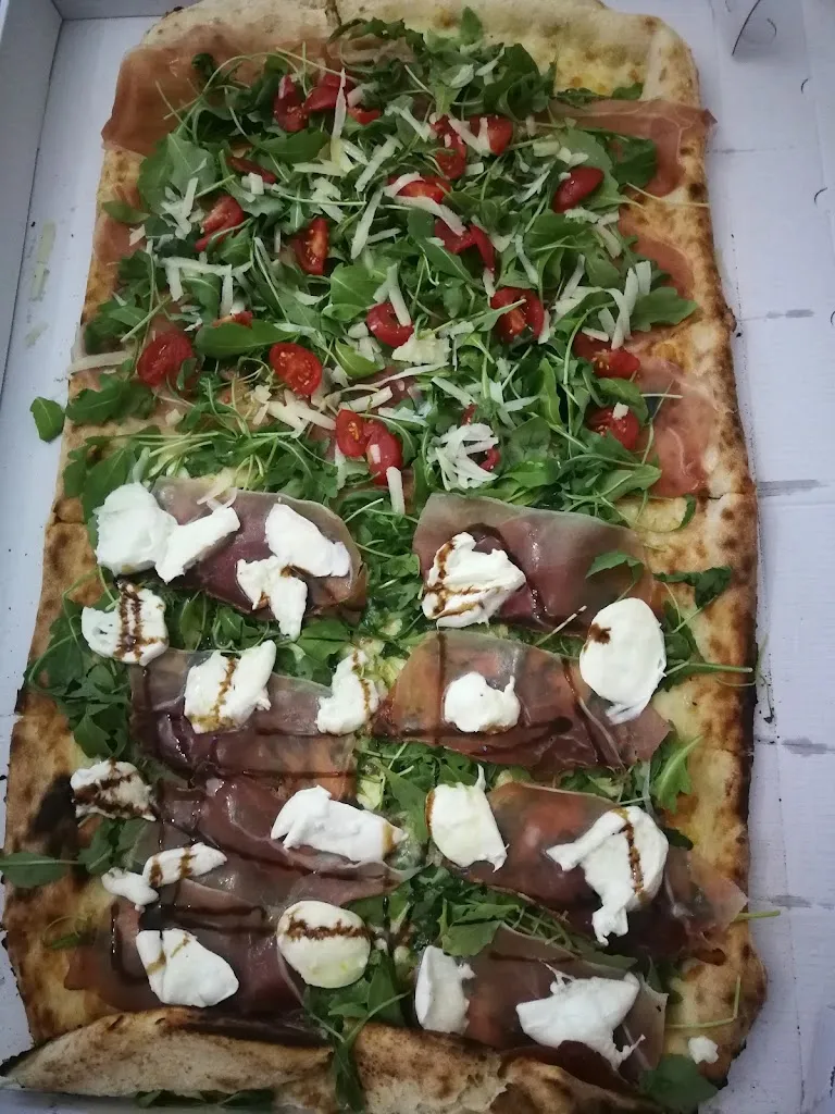 Sandris Batarags_pizzeria rosticceria NEW METRO' _Minturno_recensione