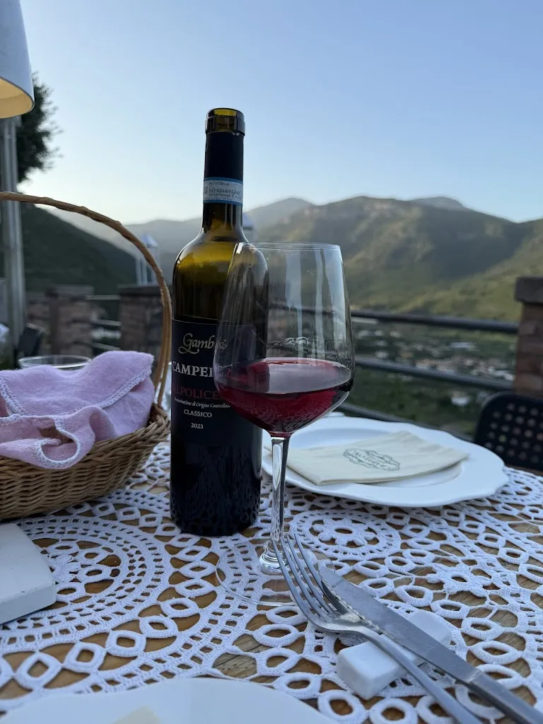 Natalie El_BABYLON 2.0_Monte San Biagio_recensione