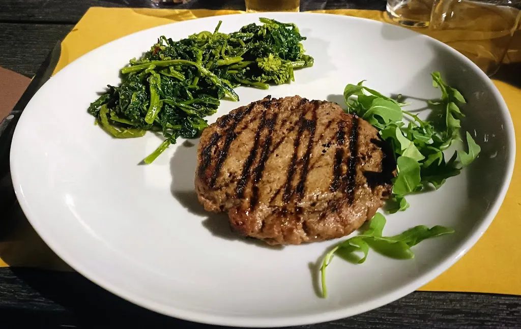 Lorenzo Pastore_L'Alza Bandiera_Monte San Biagio_review