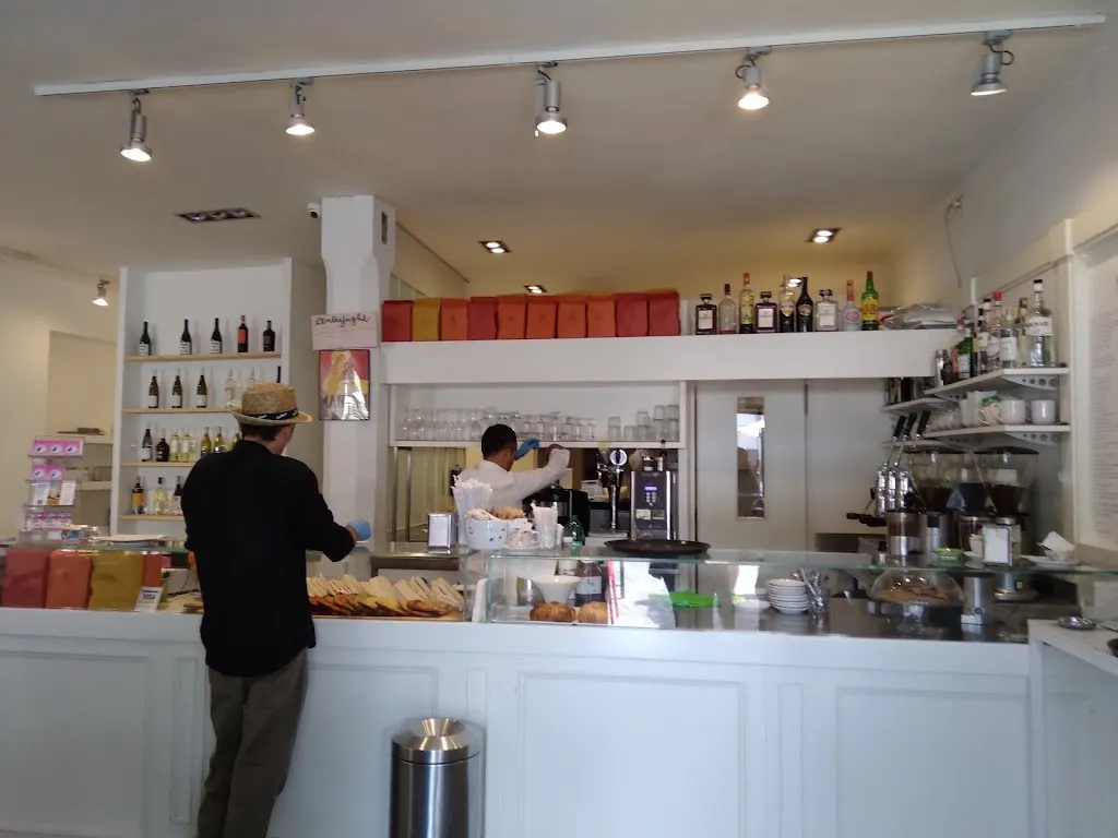 Diana Celi_Bar Dei Leoni Di Sanesi Federico_Monteleone Sabino_review