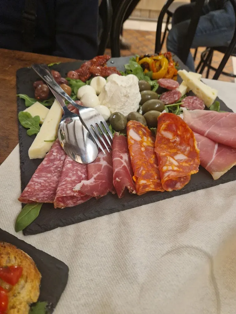 Menu_Civico Sedici_Montelibretti_image_3