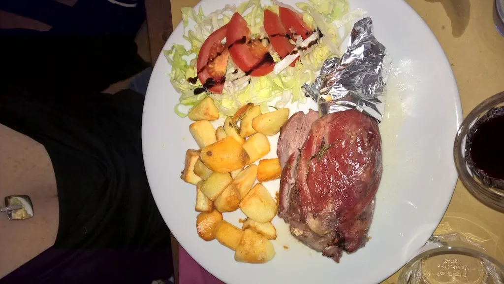 Rocco Affinito_Trattoria Bar Rouge et Noir_Arnad_review