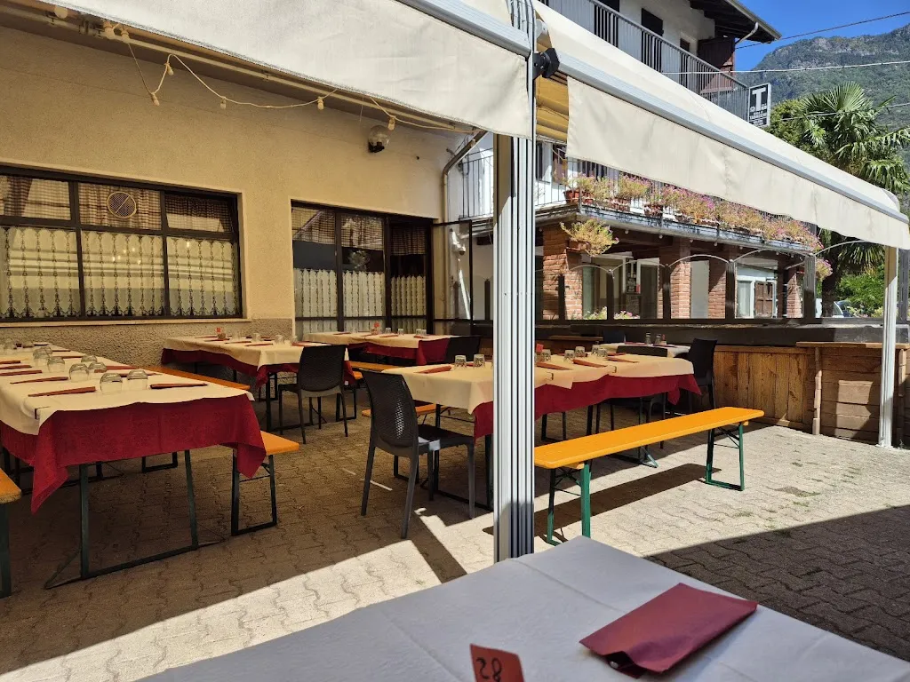 Osteria Dell'Isola restaurant in Arnad