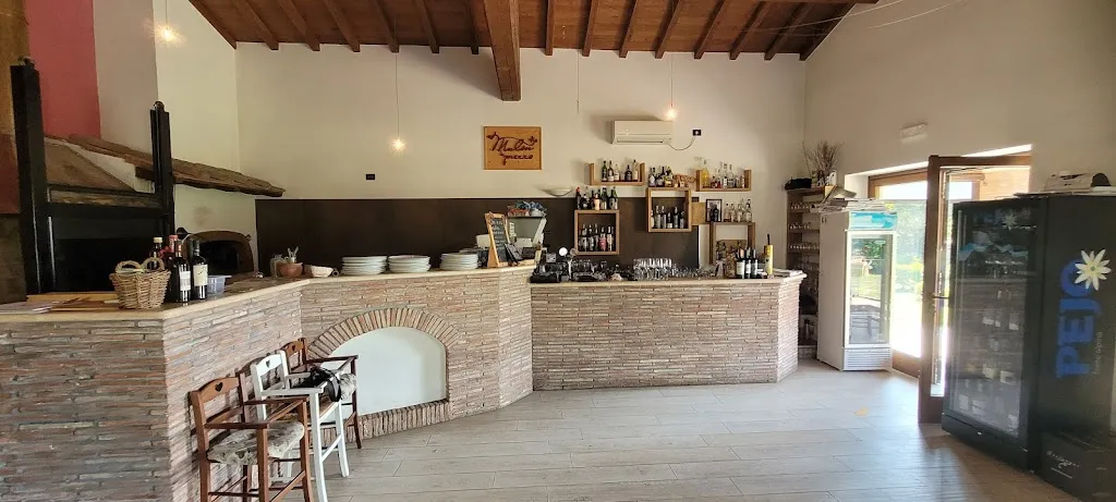 Agriturismo Mulin Di Mezzo restaurant in Montefiascone