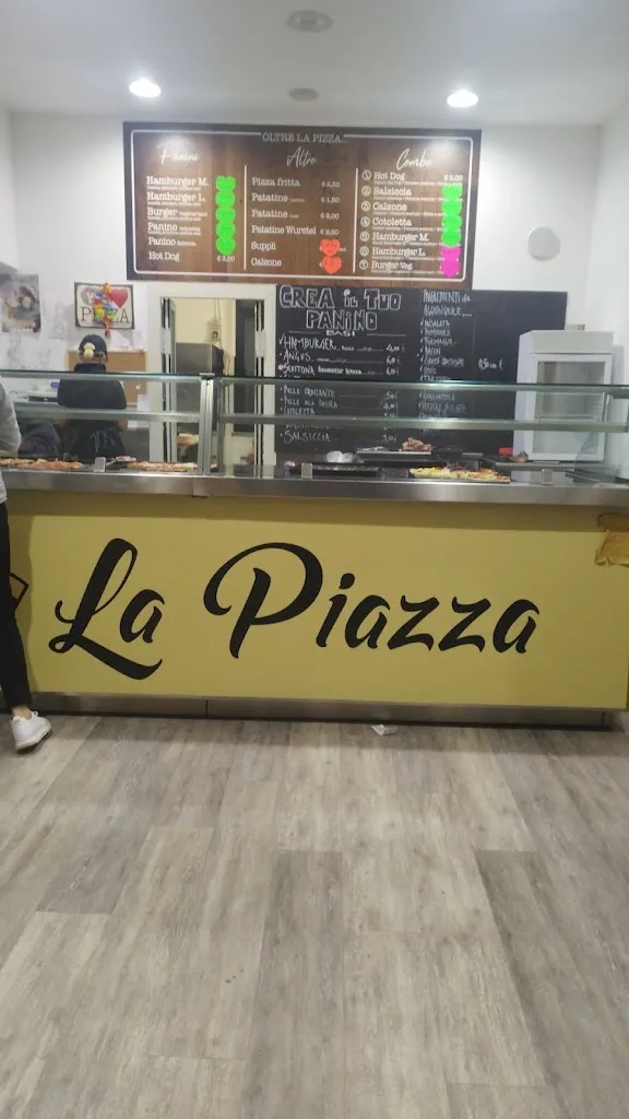 Alex 2Pac_La Piazza_Montefiascone_recensione