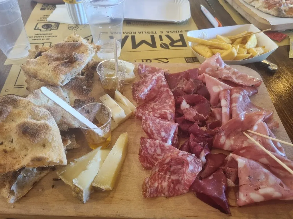 RIMA - PINSA E TEGLIA ROMANA_Montefiascone_slider_image_3